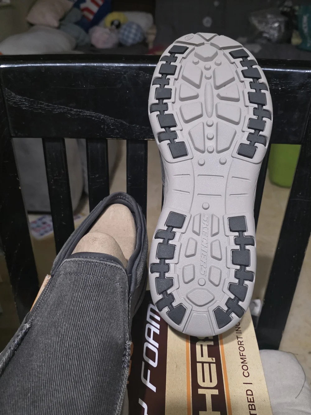 NWT Skechers Men's Relaxed Fit Mens Slip-On Ahoes Charcol Gray Size 13